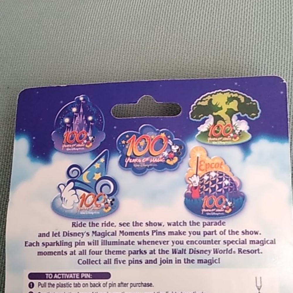 WDW MAGICAL MOMENTS PIN - Picture 4 of 9